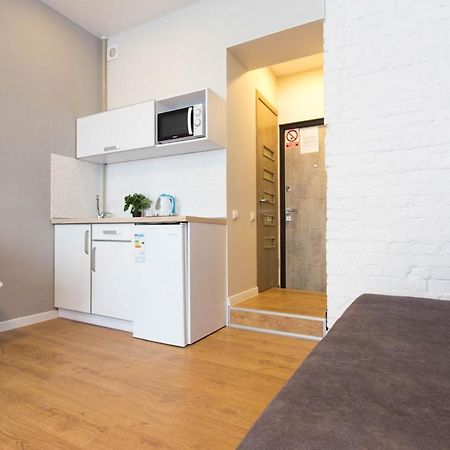 Modern Studio, Metro Yaroslava Mudroho And Universytet - Chernyshevska Str 95-2 คาร์คิฟ ภายนอก รูปภาพ
