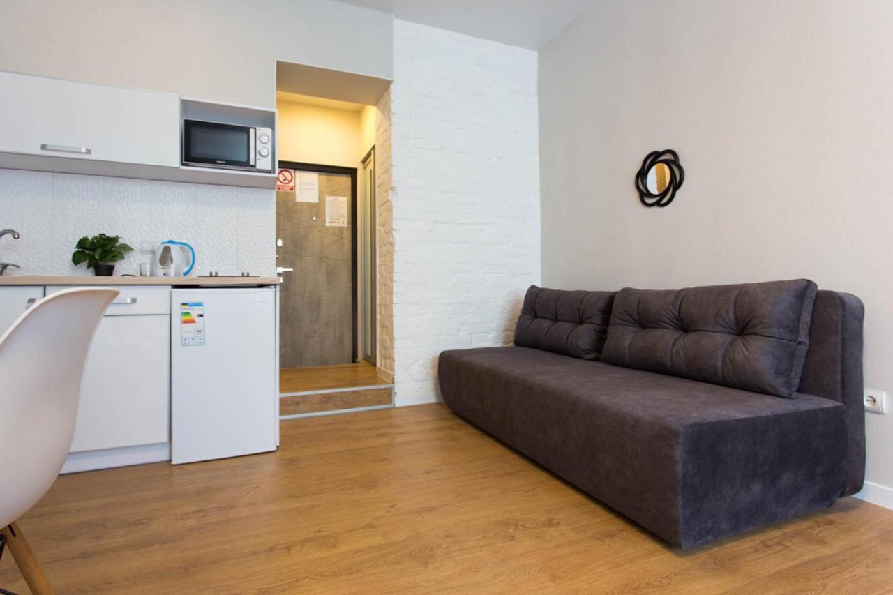 Modern Studio, Metro Yaroslava Mudroho And Universytet - Chernyshevska Str 95-2 คาร์คิฟ ภายนอก รูปภาพ