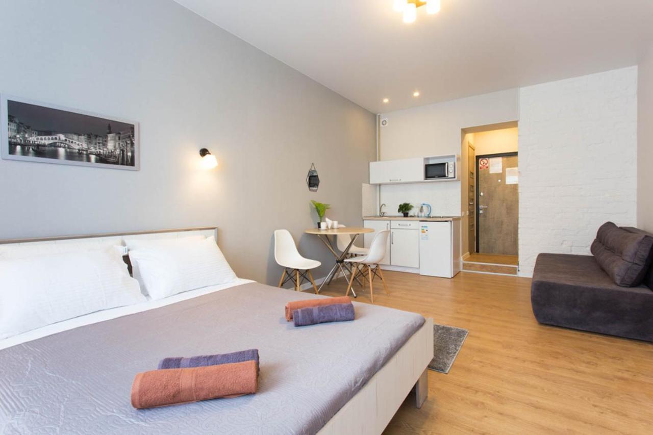 Modern Studio, Metro Yaroslava Mudroho And Universytet - Chernyshevska Str 95-2 คาร์คิฟ ภายนอก รูปภาพ