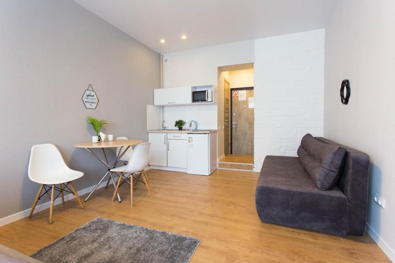 Modern Studio, Metro Yaroslava Mudroho And Universytet - Chernyshevska Str 95-2 คาร์คิฟ ภายนอก รูปภาพ