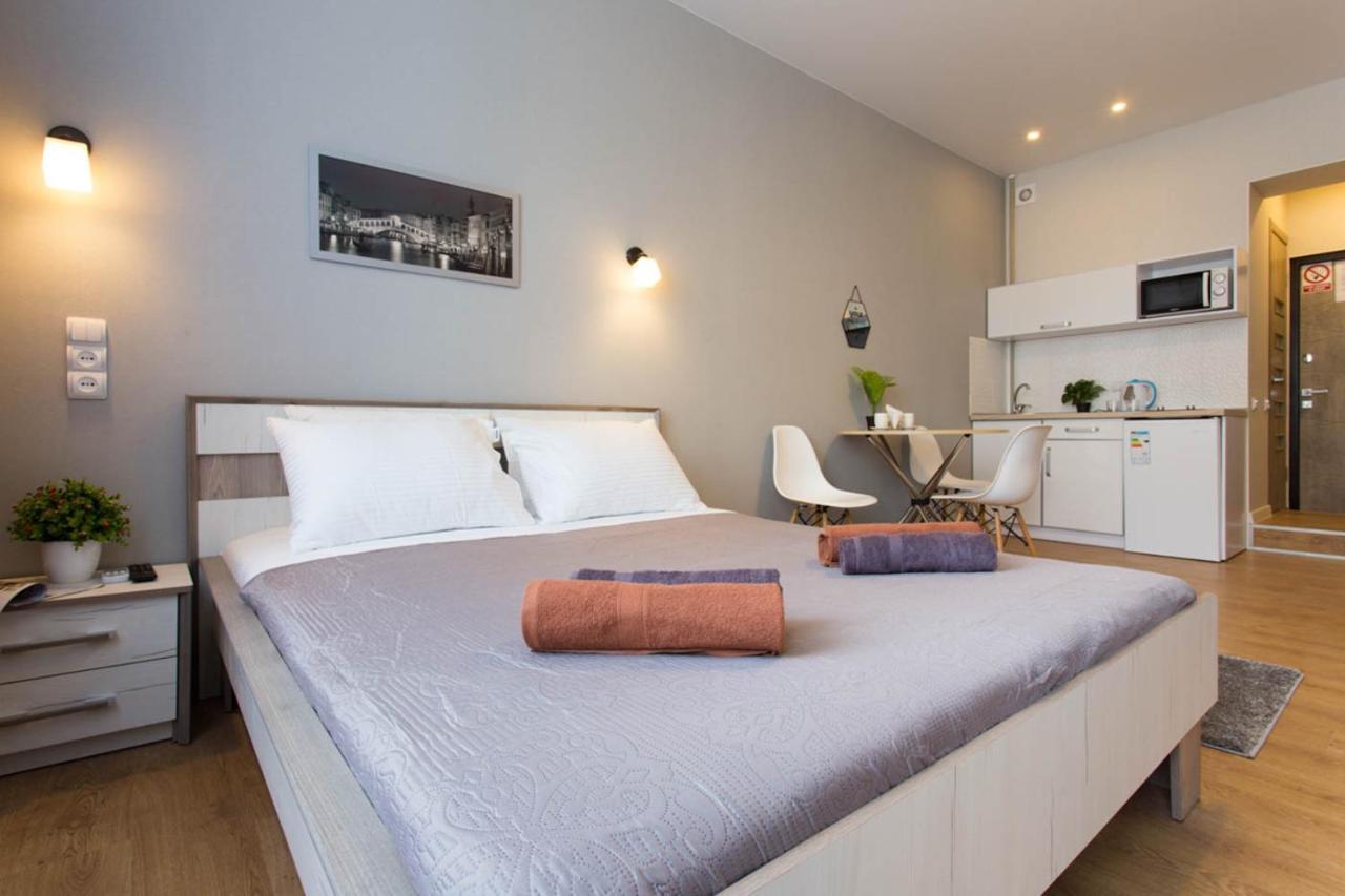 Modern Studio, Metro Yaroslava Mudroho And Universytet - Chernyshevska Str 95-2 คาร์คิฟ ภายนอก รูปภาพ