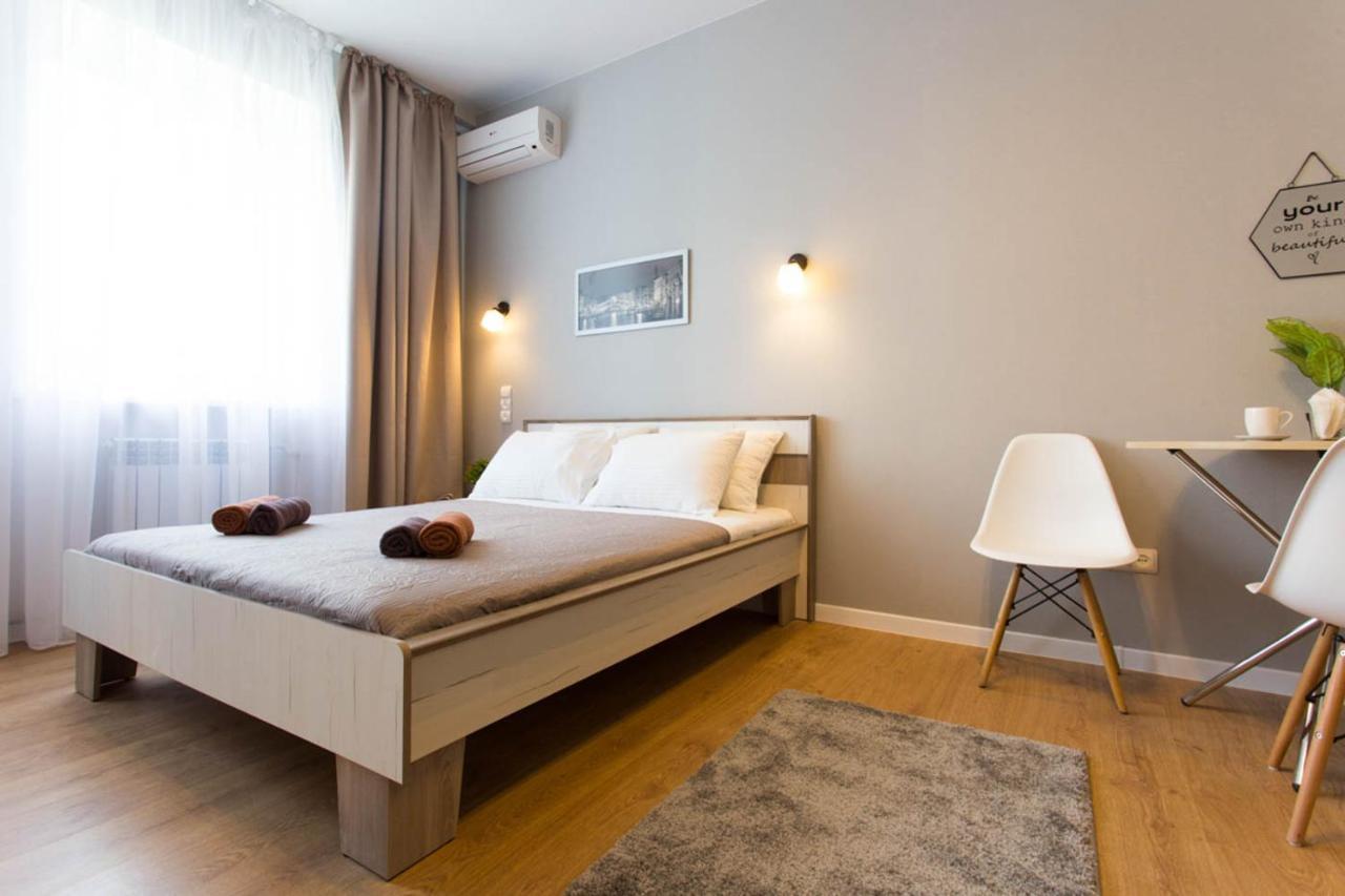 Modern Studio, Metro Yaroslava Mudroho And Universytet - Chernyshevska Str 95-2 คาร์คิฟ ภายนอก รูปภาพ