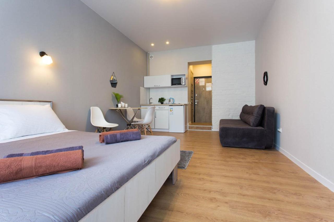 Modern Studio, Metro Yaroslava Mudroho And Universytet - Chernyshevska Str 95-2 คาร์คิฟ ภายนอก รูปภาพ